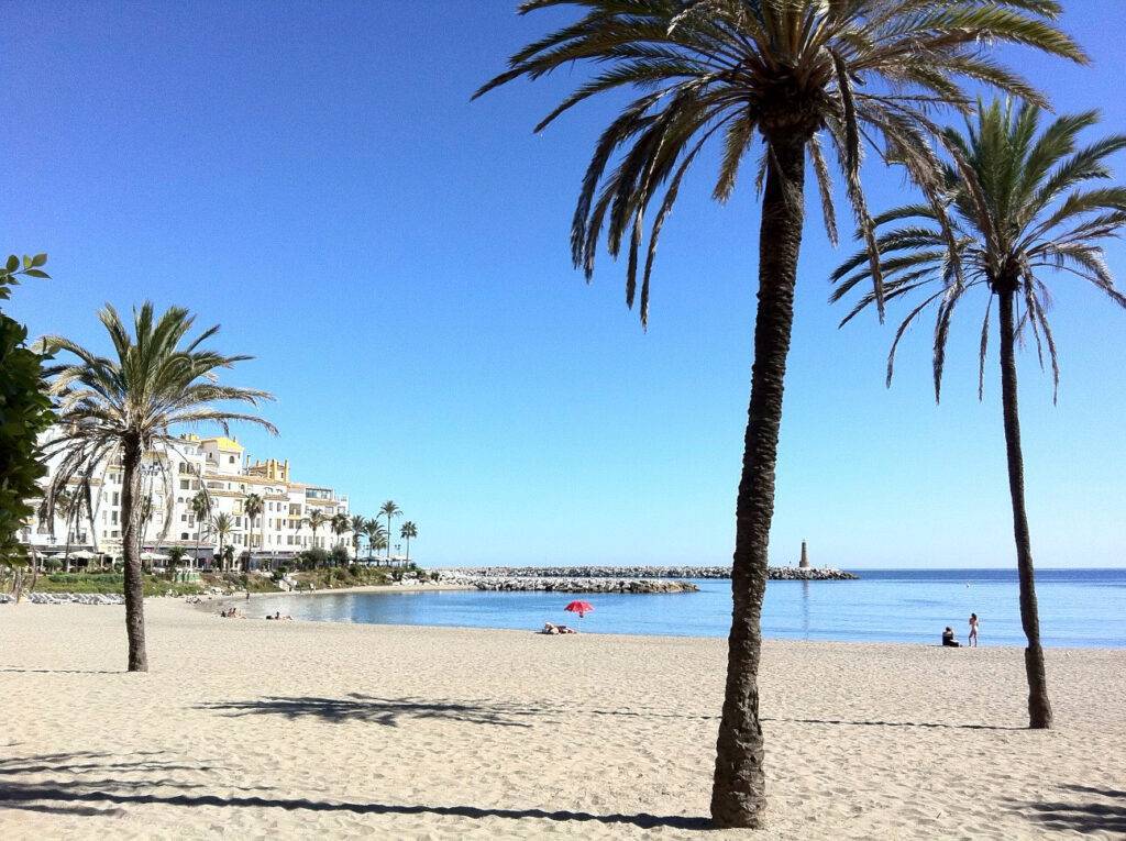 The 5 best beaches in Marbella that you can't miss. Nueva Andalucía beach