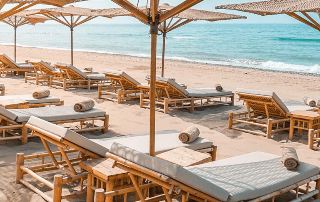 Beach Clubs in Marbella: Experience Coastal Luxury on the Costa del Sol. NOSSO Summer Club